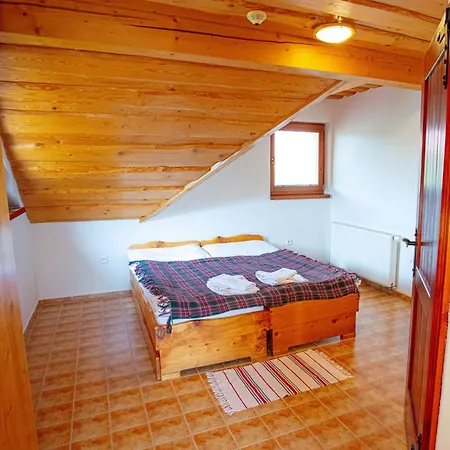 Oravsky Zrub Casa de hóspedes 3*